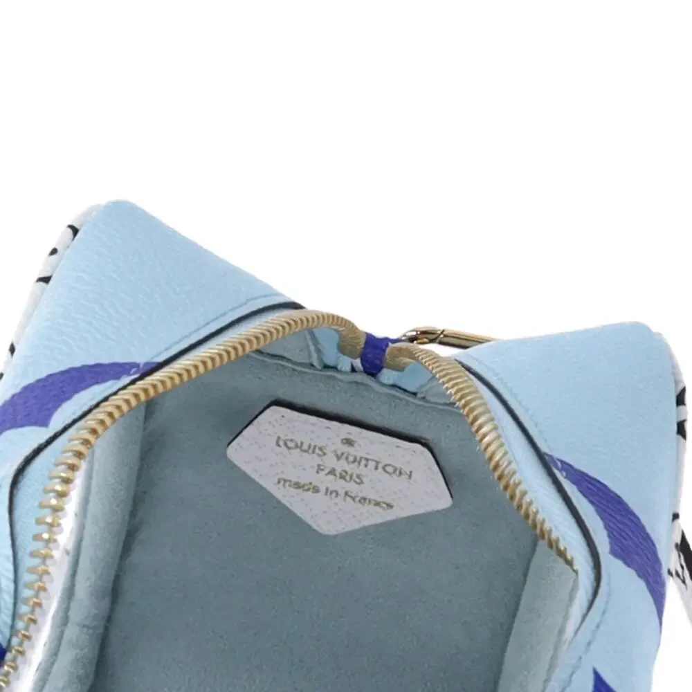Louis Vuitton By the Pool Giant Monogram Beach Pouch Hawaii Blue - Picture 6 of 6